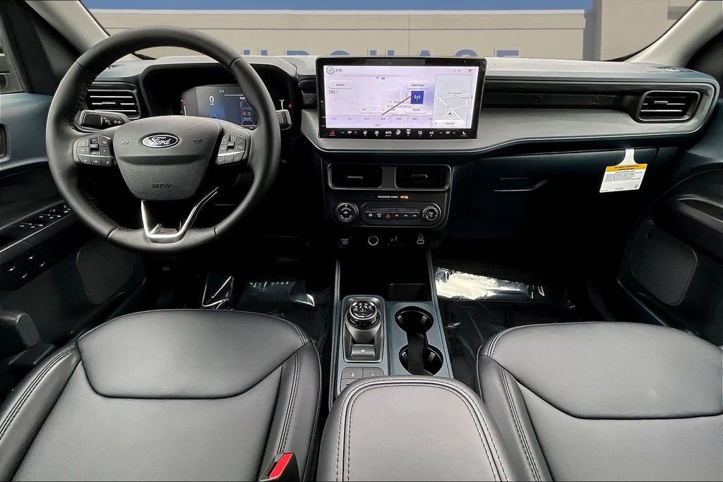 New 2026 Ford Maverick Lariat w/ Black Appearance Package image 5