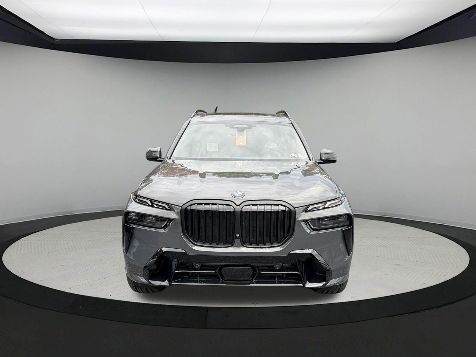 New 2027 BMW X7 xDrive40i w/ M Sport Package AWD/4WD image 2