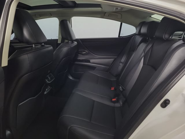 Used 2024 Lexus ES 350 w/ Premium Package FWD image 13