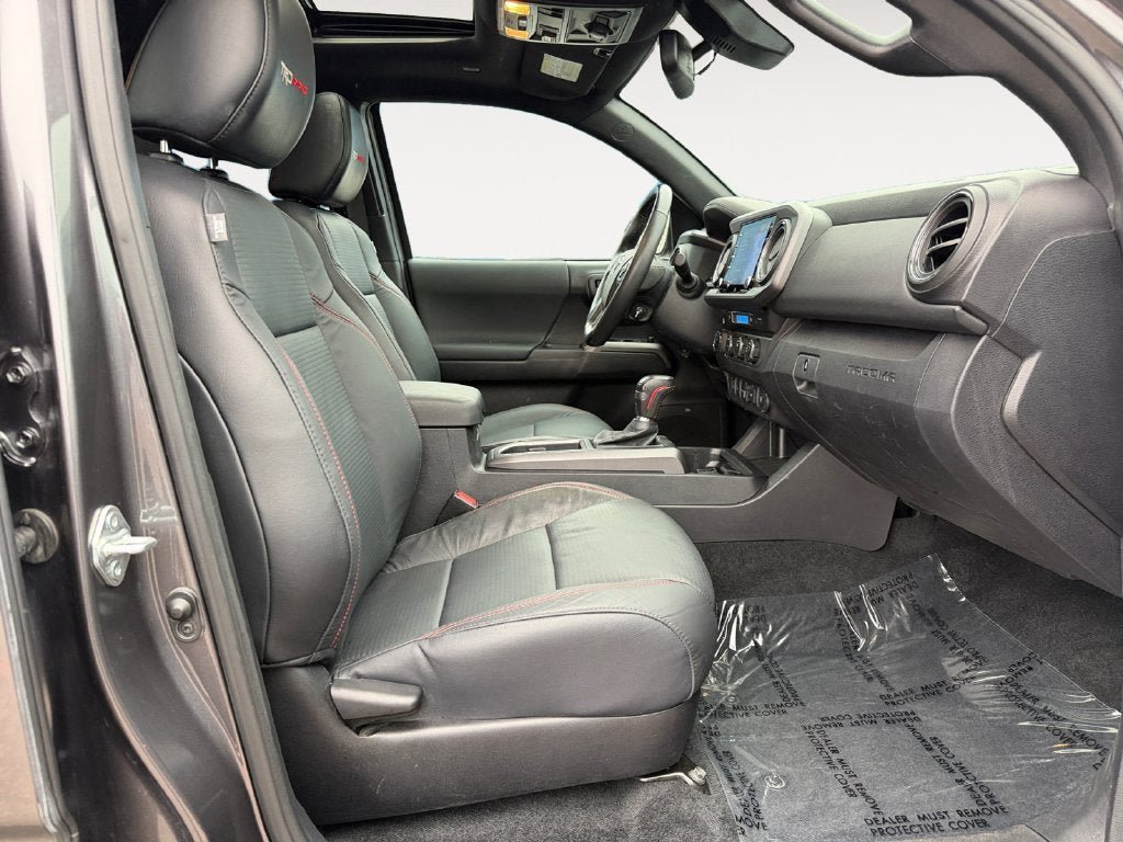 Used 2021 Toyota Tacoma TRD Pro AWD/4WD image 24