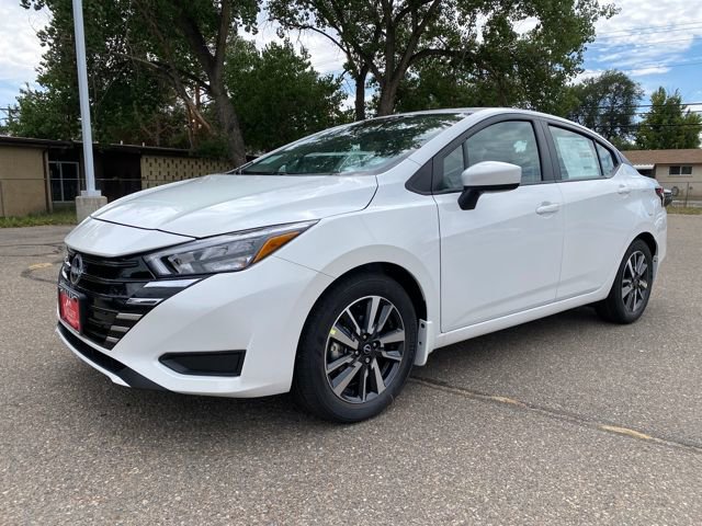 New 2025 Nissan Versa SV w/ Trunk Package
