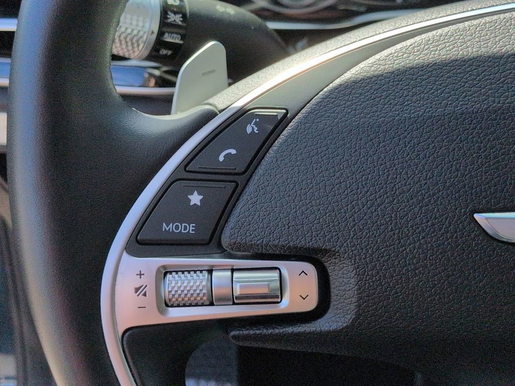 Used 2023 Genesis G80 2.5T image 17