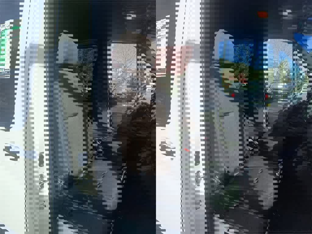 Used 2023 Mercedes-Benz Sprinter 2500 image 24