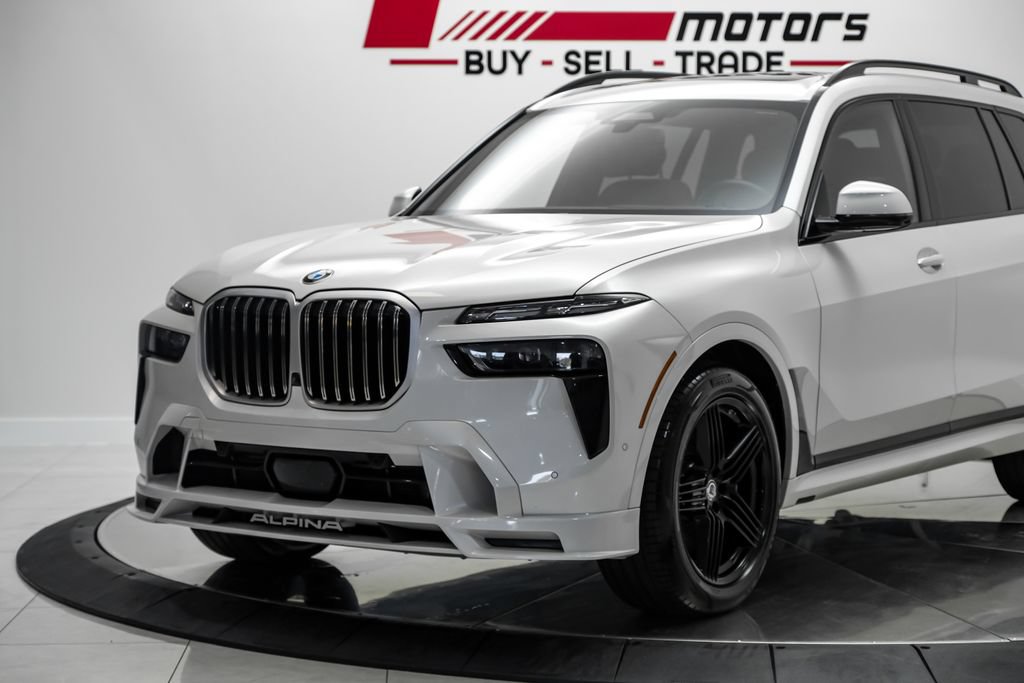 Used 2025 BMW ALPINA XB7 AWD/4WD image 2