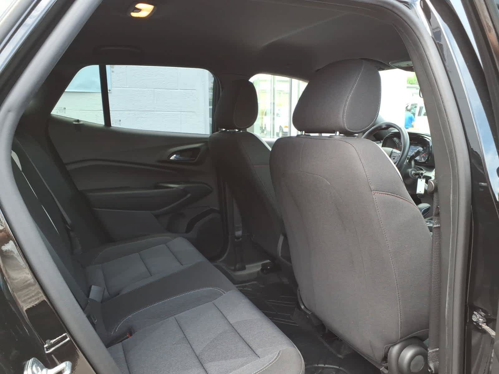 Certified 2024 Chevrolet Trax RS w/ Driver Confidence Package FWD image 22