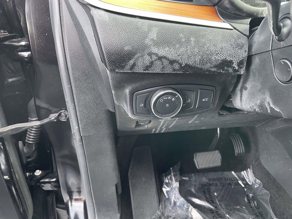 Used 2019 Lincoln MKC Select w/ Select Plus Package image 30