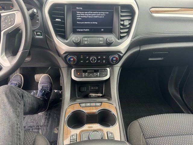 Used 2023 GMC Acadia SLE w/ Driver Convenience Package image 18