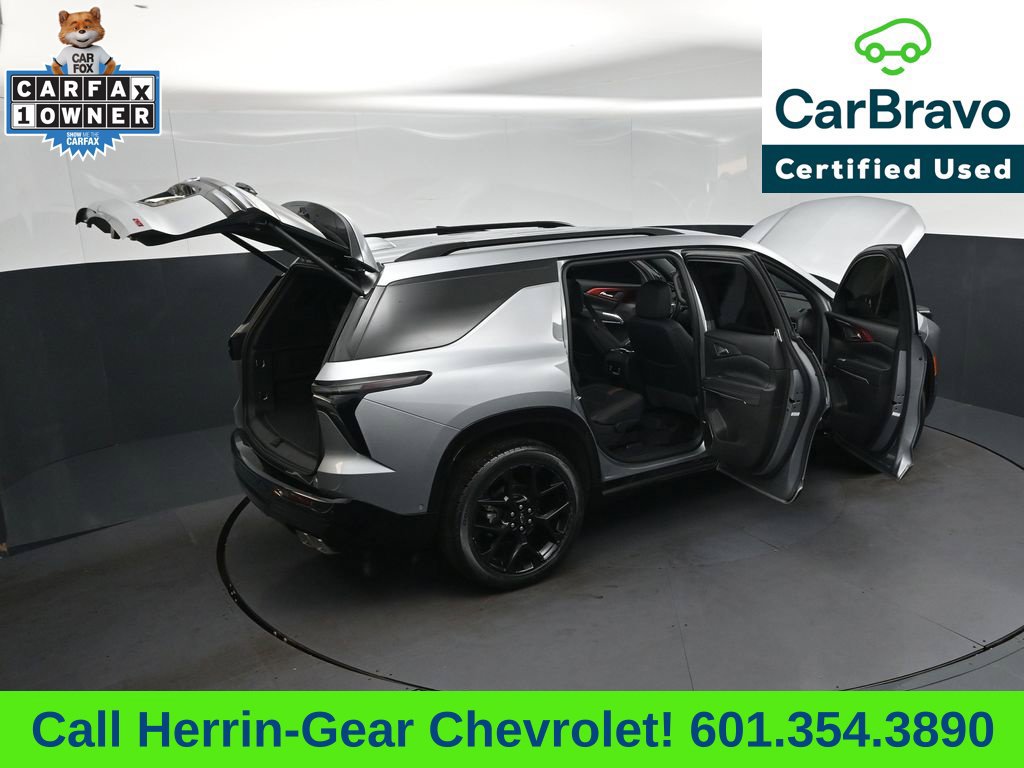 Certified 2026 Chevrolet Traverse RS w/ LPO, Floor Liner Package FWD image 49