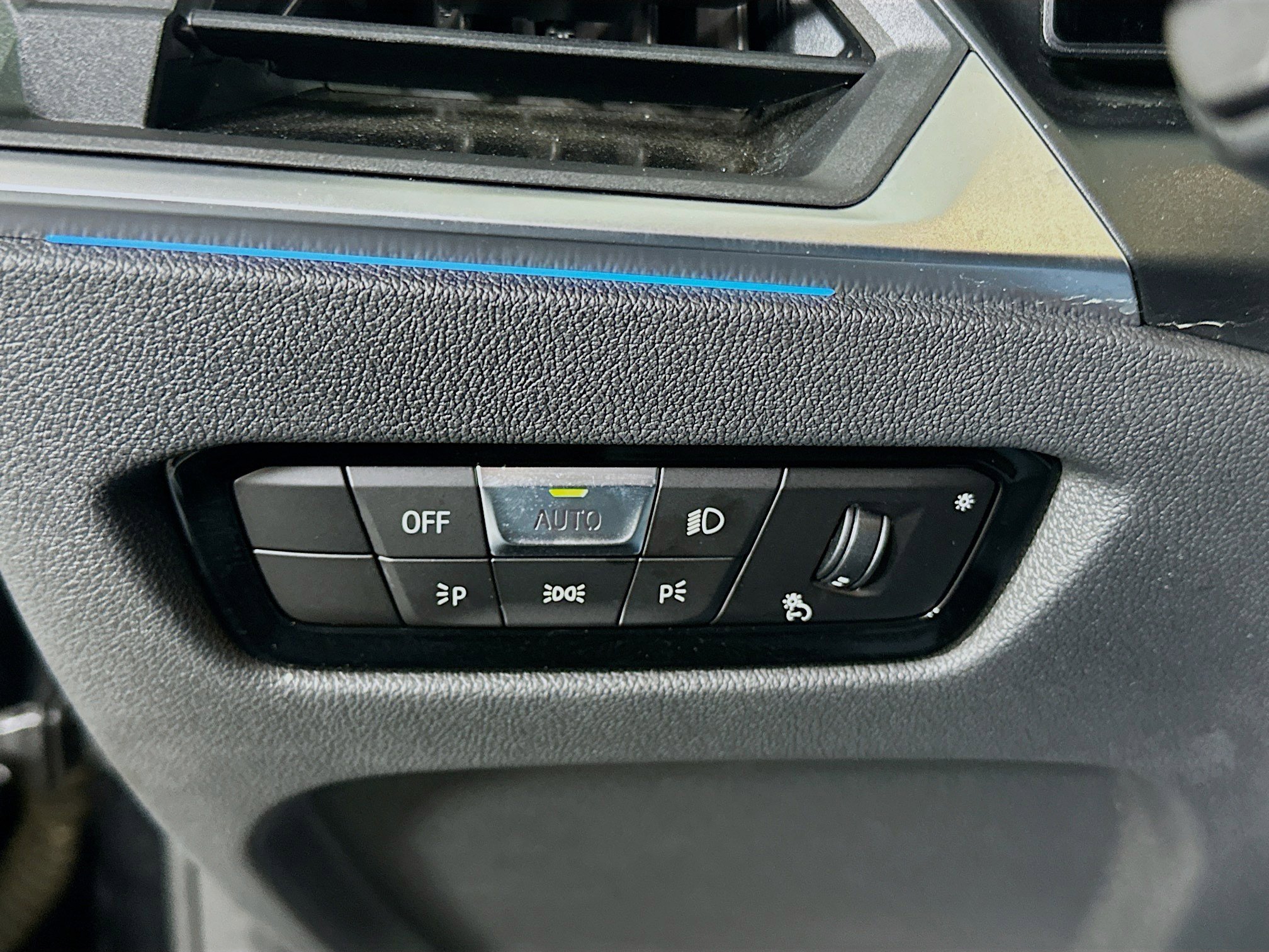 Used 2024 BMW i4 eDrive35 w/ Convenience Package image 35