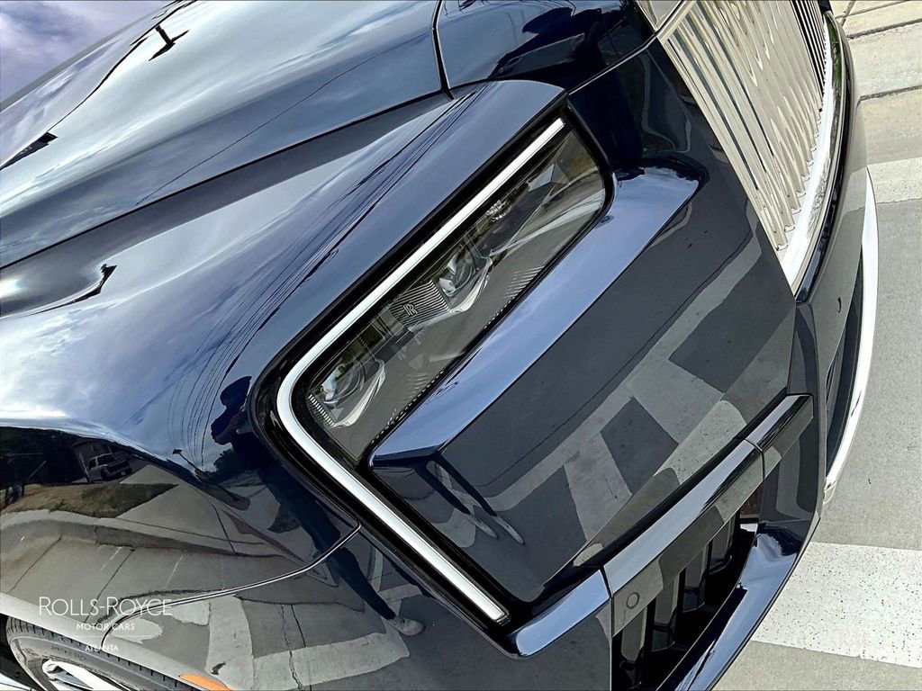 Certified 2026 Rolls-Royce Cullinan image 23
