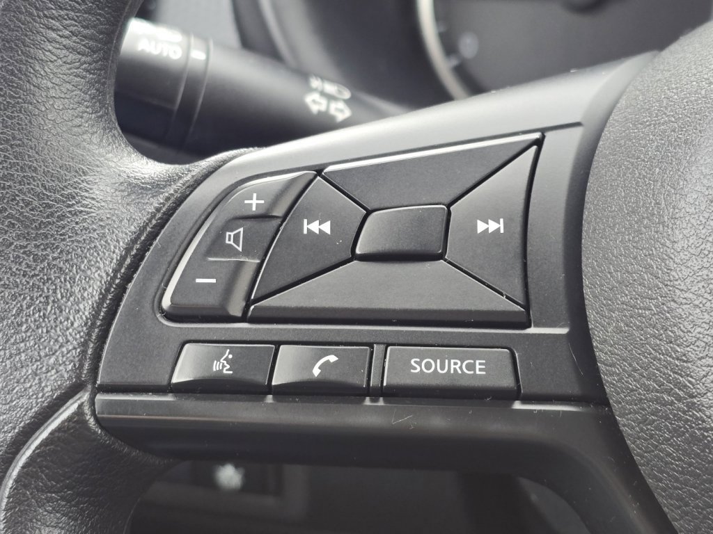 Used 2024 Nissan Kicks S image 29