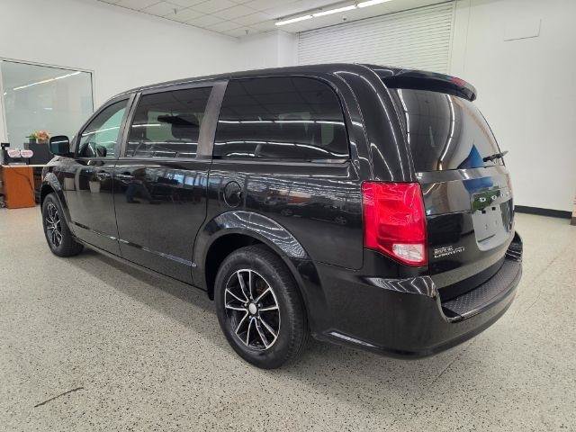 Used 2018 Dodge Grand Caravan SE FWD image 6