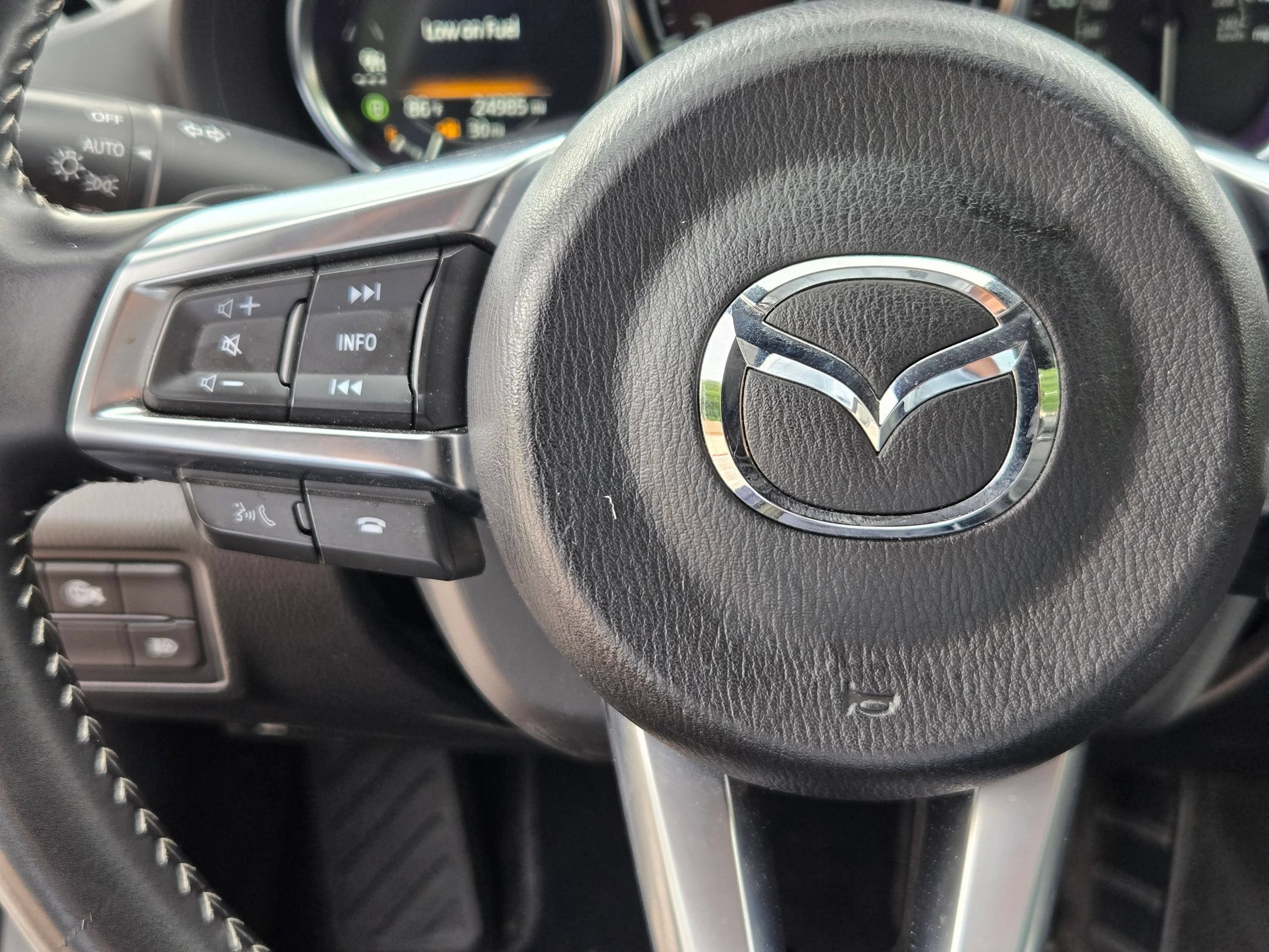 Used 2025 MAZDA MX-5 Miata RF Grand Touring RWD image 19