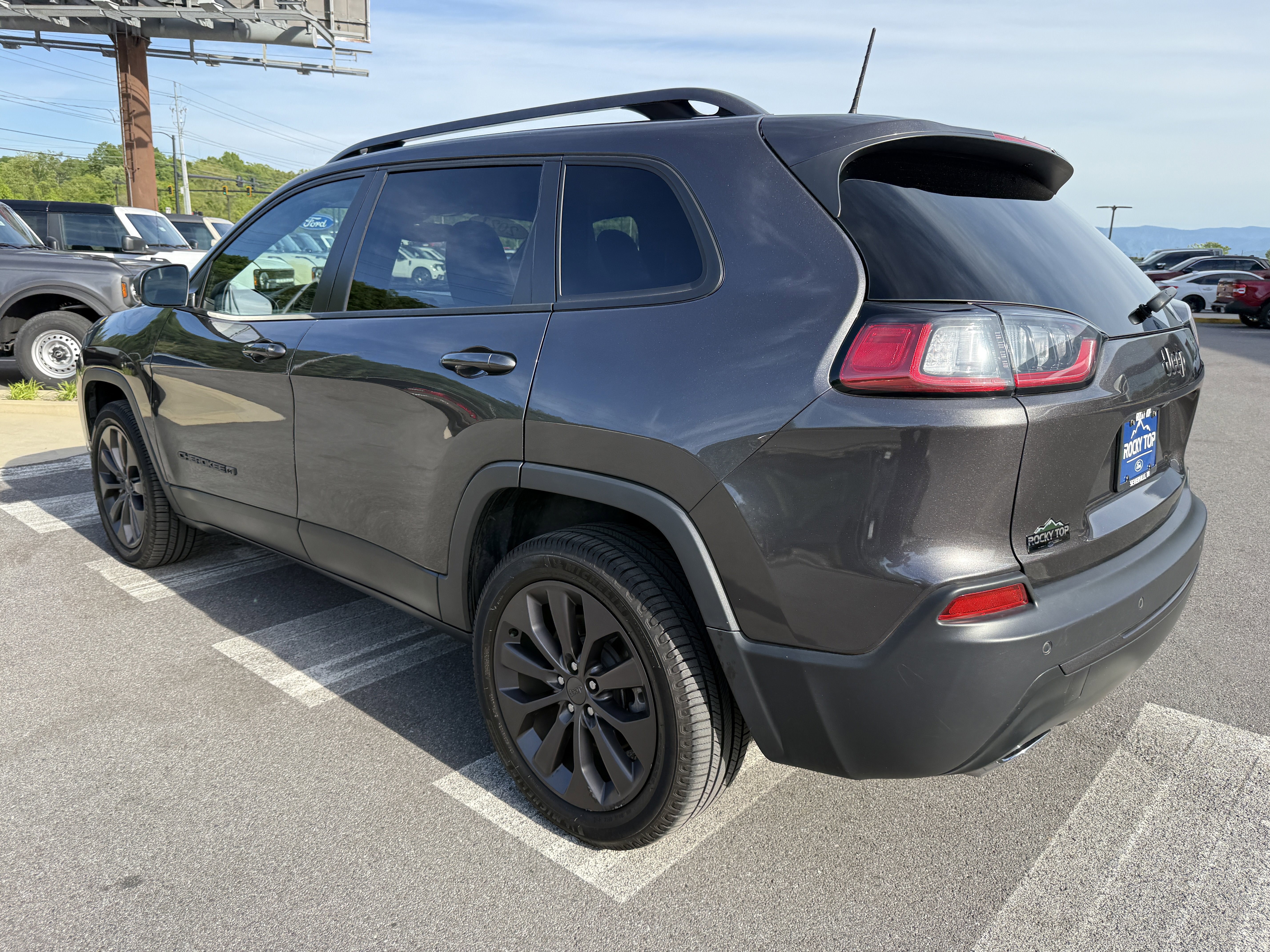 Used 2021 Jeep Cherokee Latitude Lux 80th Anniv w/ Quick Order Package 26U 80TH FWD image 7