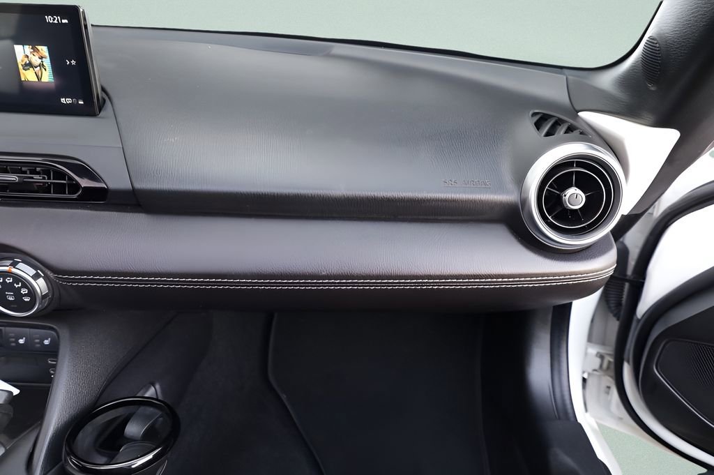 Used 2024 MAZDA MX-5 Miata RF Grand Touring RWD image 37