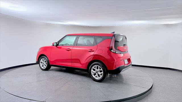 Used 2023 Kia Soul LX w/ Option Group 015 FWD image 6