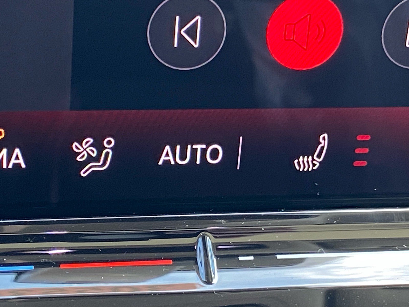 New 2026 Volkswagen Tiguan SE AWD/4WD image 10
