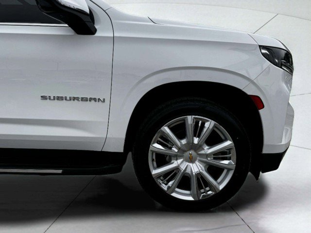 Used 2021 Chevrolet Suburban Premier w/ Premium Package image 59