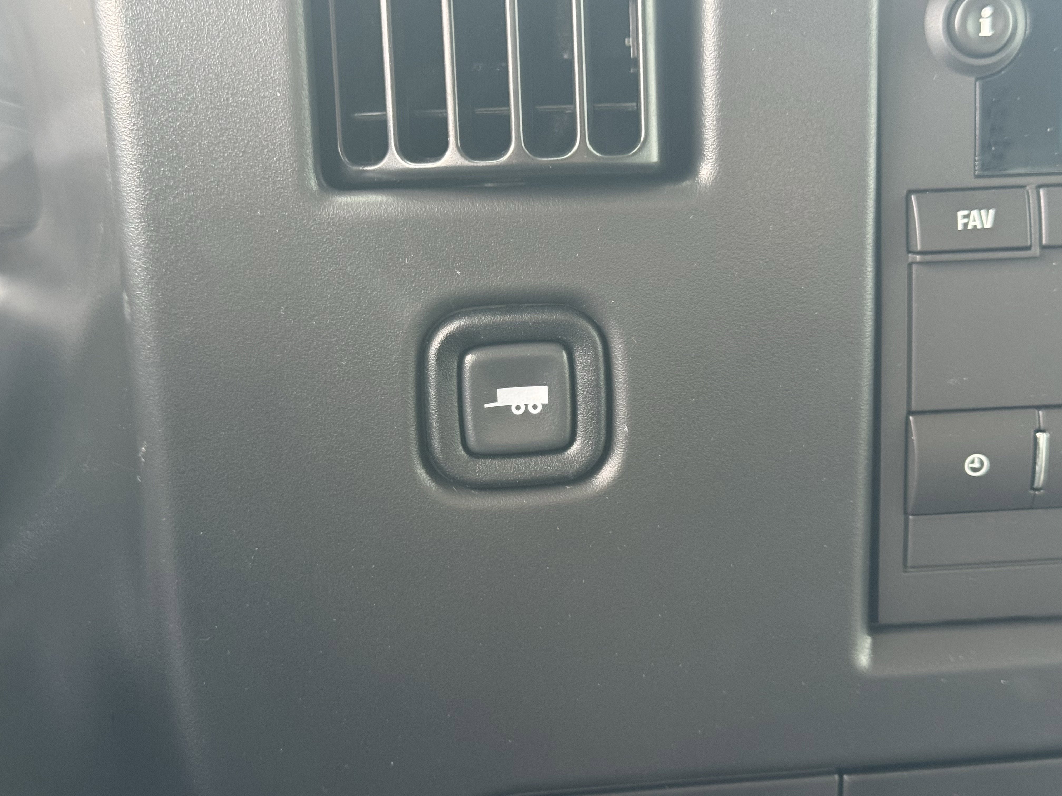 New 2026 Chevrolet Express 2500 w/ Driver Convenience Package image 24