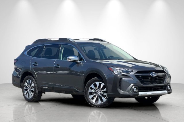 Used 2023 Subaru Outback Touring AWD/4WD image 2