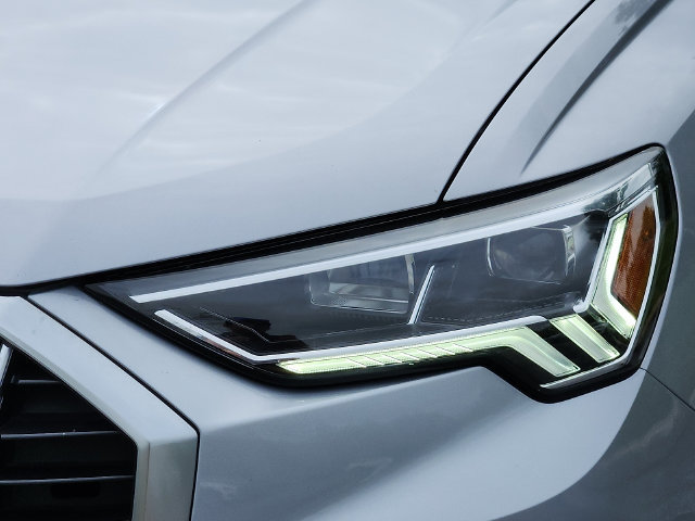 Certified 2024 Audi Q3 2.0T Premium AWD/4WD image 9