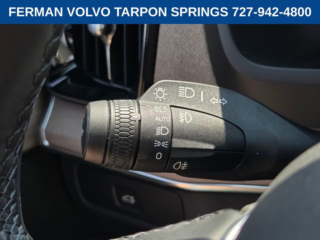 New 2026 Volvo XC90 B6 Plus w/ Protection Package Premier image 32