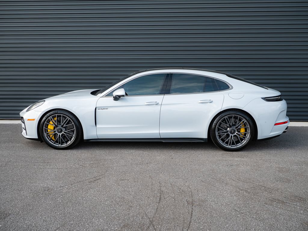 Certified 2025 Porsche Panamera Turbo image 2