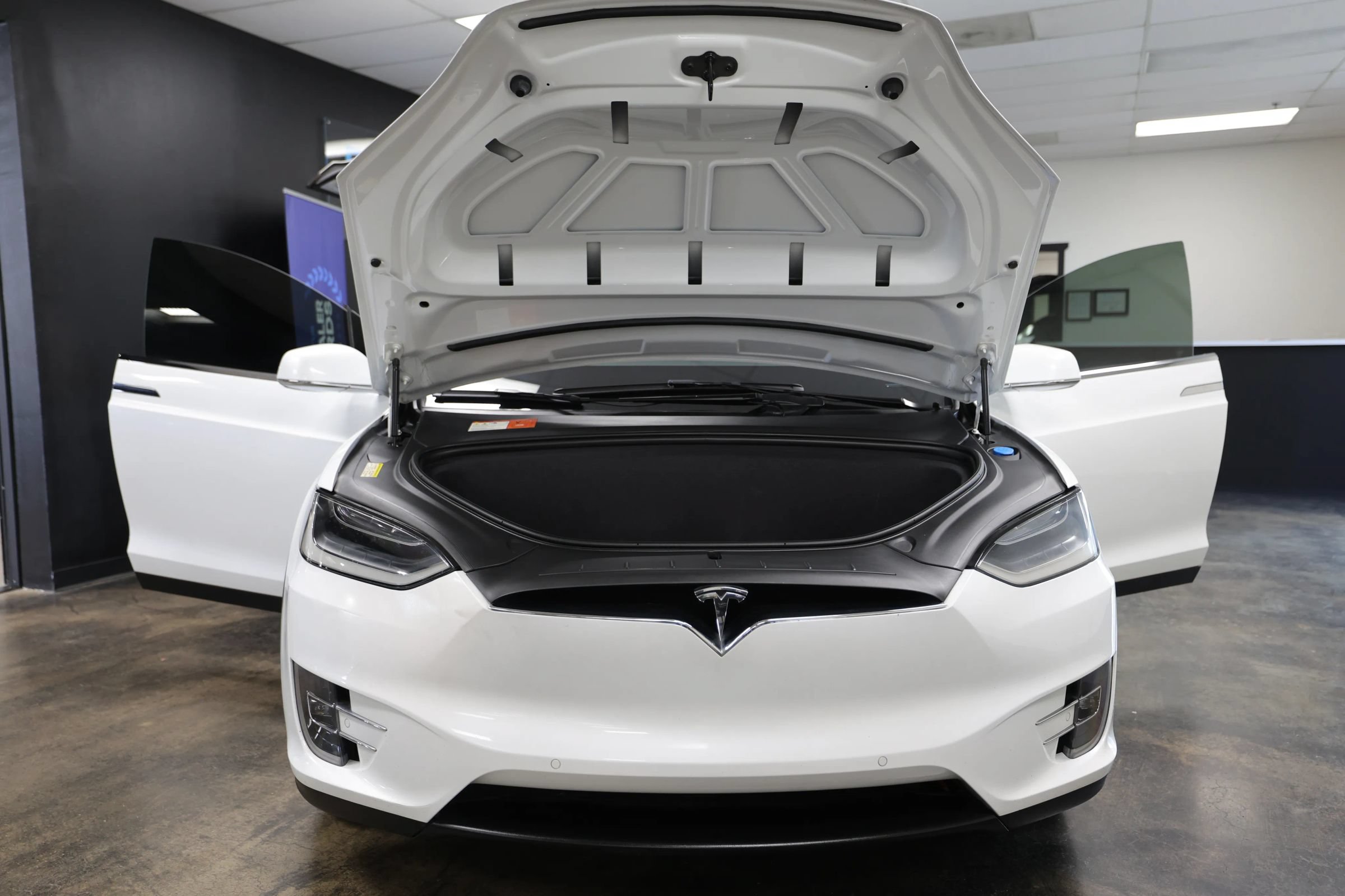 Used 2016 Tesla Model X Performance AWD/4WD image 50