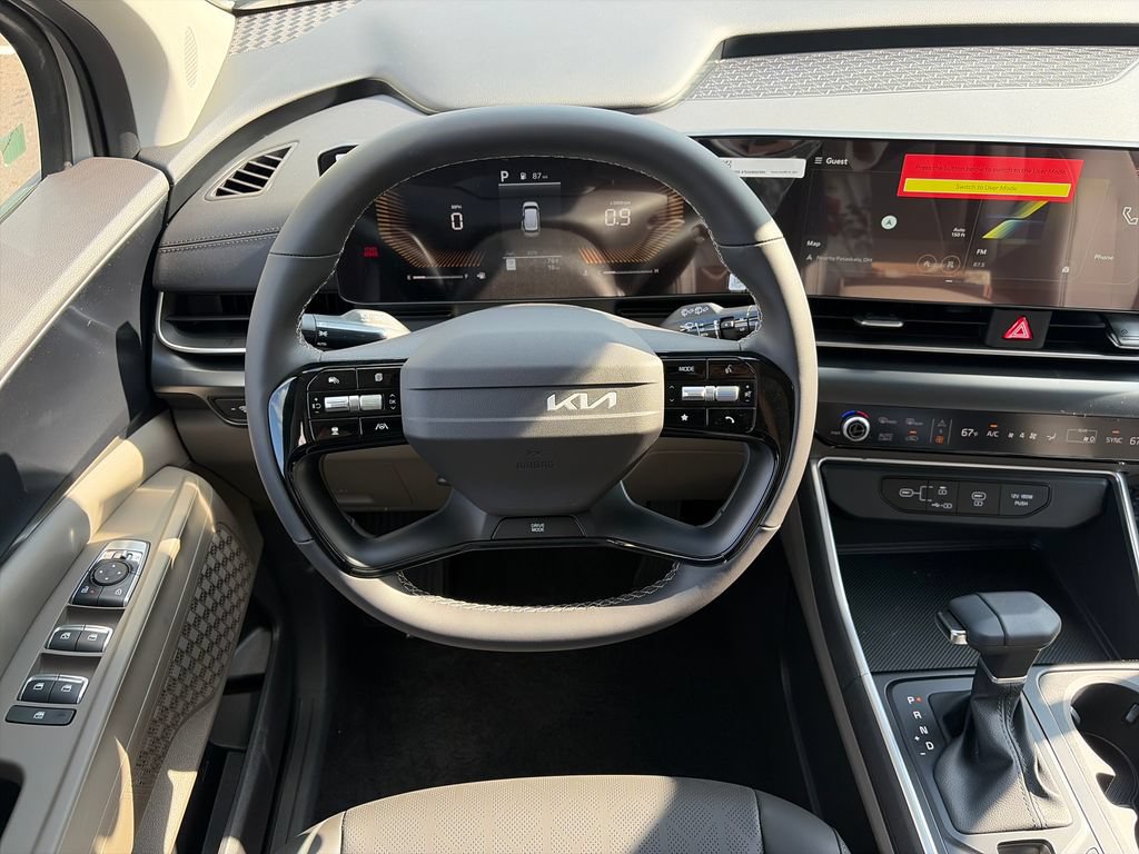 New 2027 Kia Carnival FWD image 11