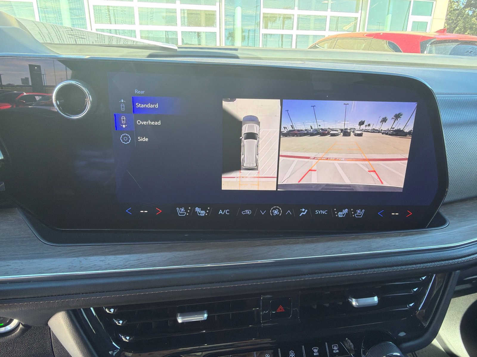 Used 2025 Chevrolet Tahoe High Country AWD/4WD image 20