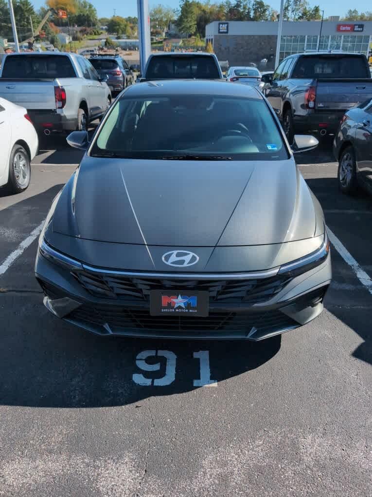 New 2026 Hyundai Elantra SE FWD image 11
