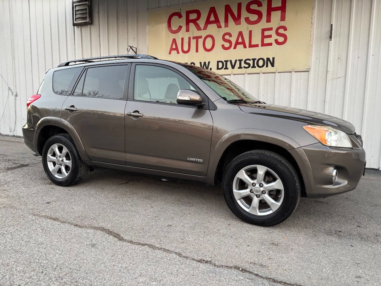 Used 2010 Toyota RAV4 Limited image 39
