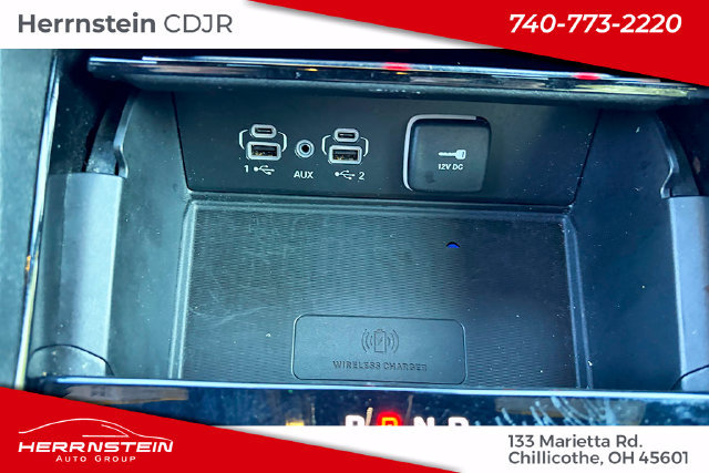 Used 2023 Jeep Grand Cherokee L Laredo AWD/4WD image 19