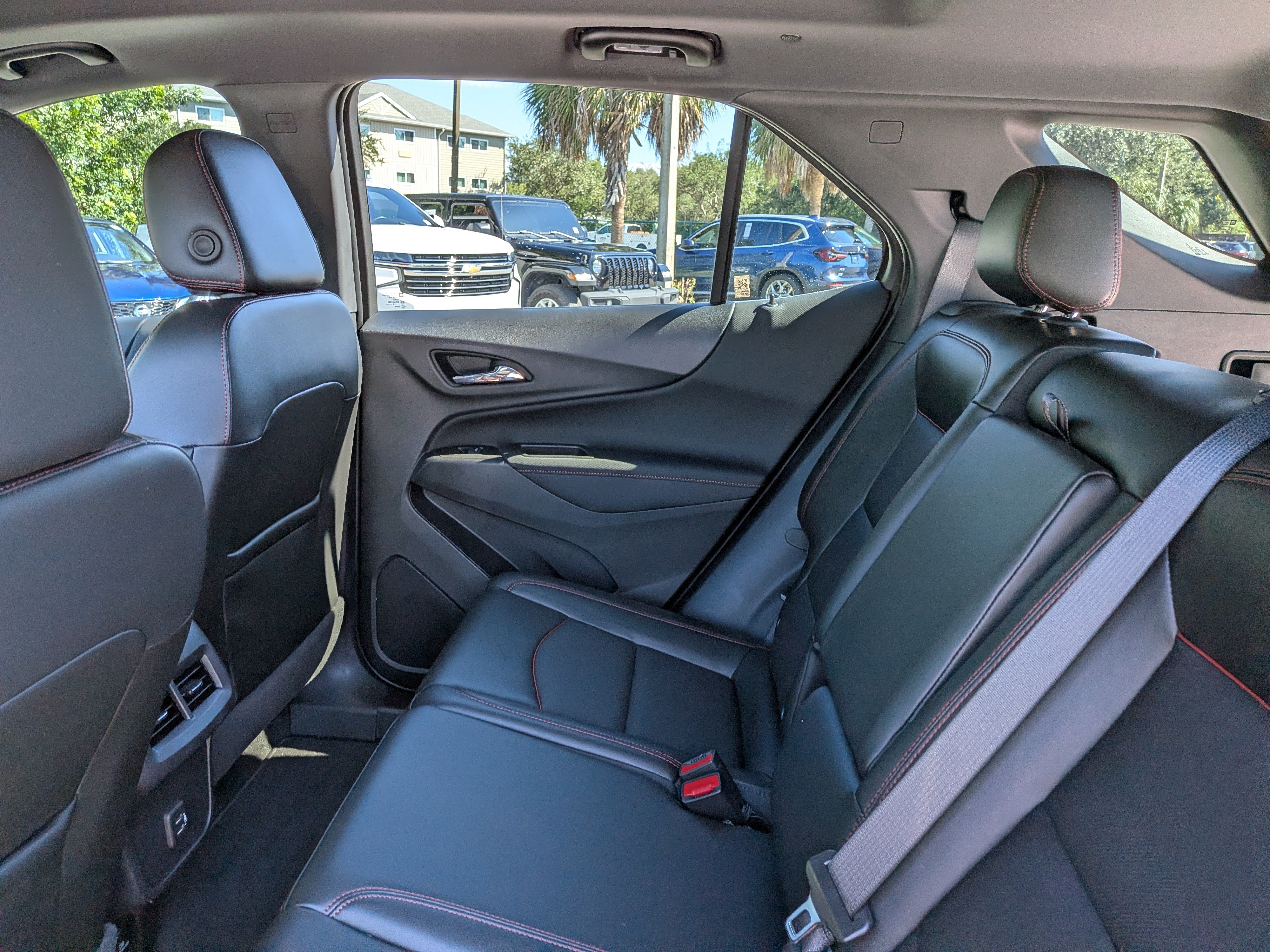 Used 2024 Chevrolet Equinox RS w/ RS Leather Package FWD image 15