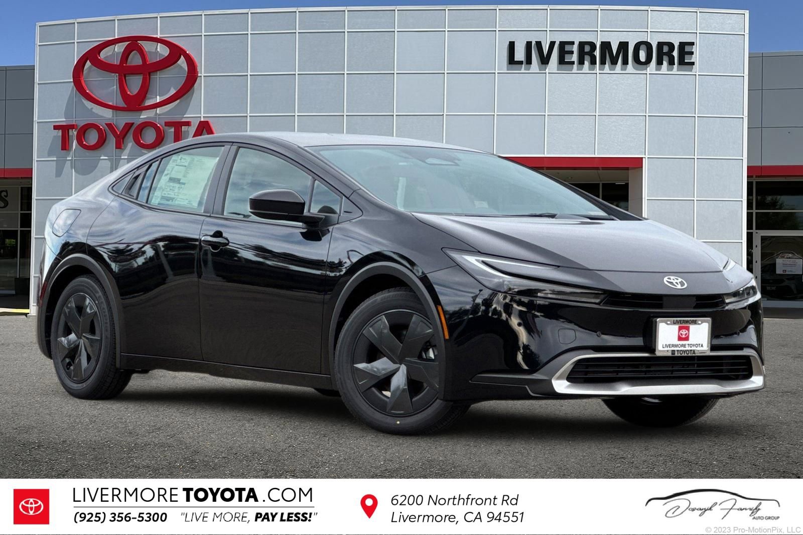 New 2026 Toyota Prius Plug-In Hybrid FWD image 1