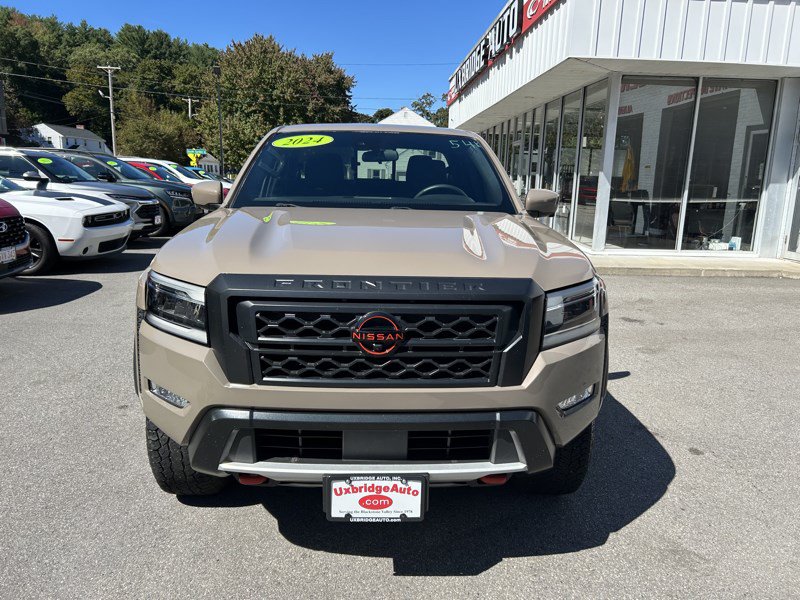 Used 2024 Nissan Frontier PRO-4X w/ Pro Convenience Package AWD/4WD image 3