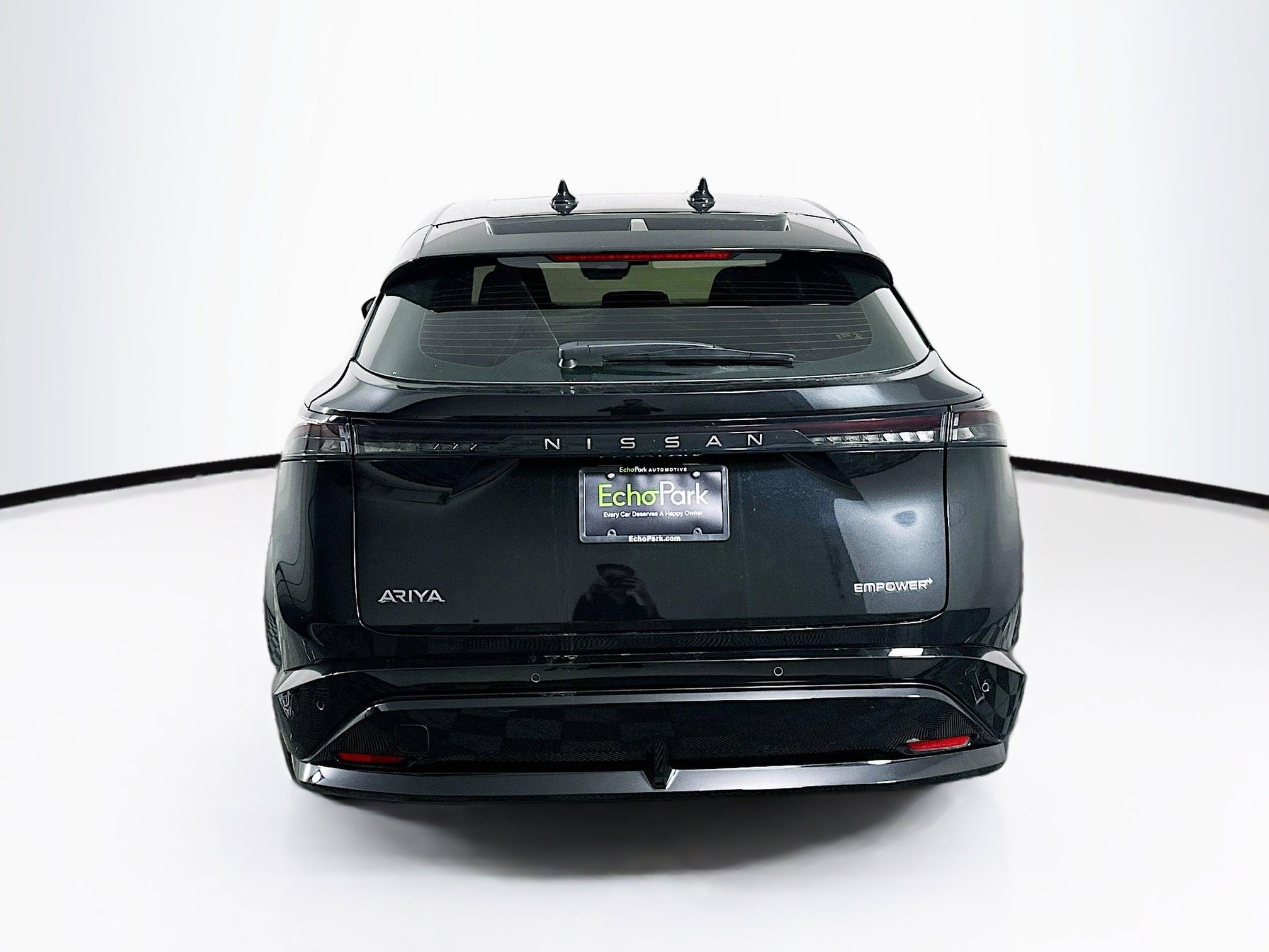 Used 2023 Nissan Ariya FWD image 7