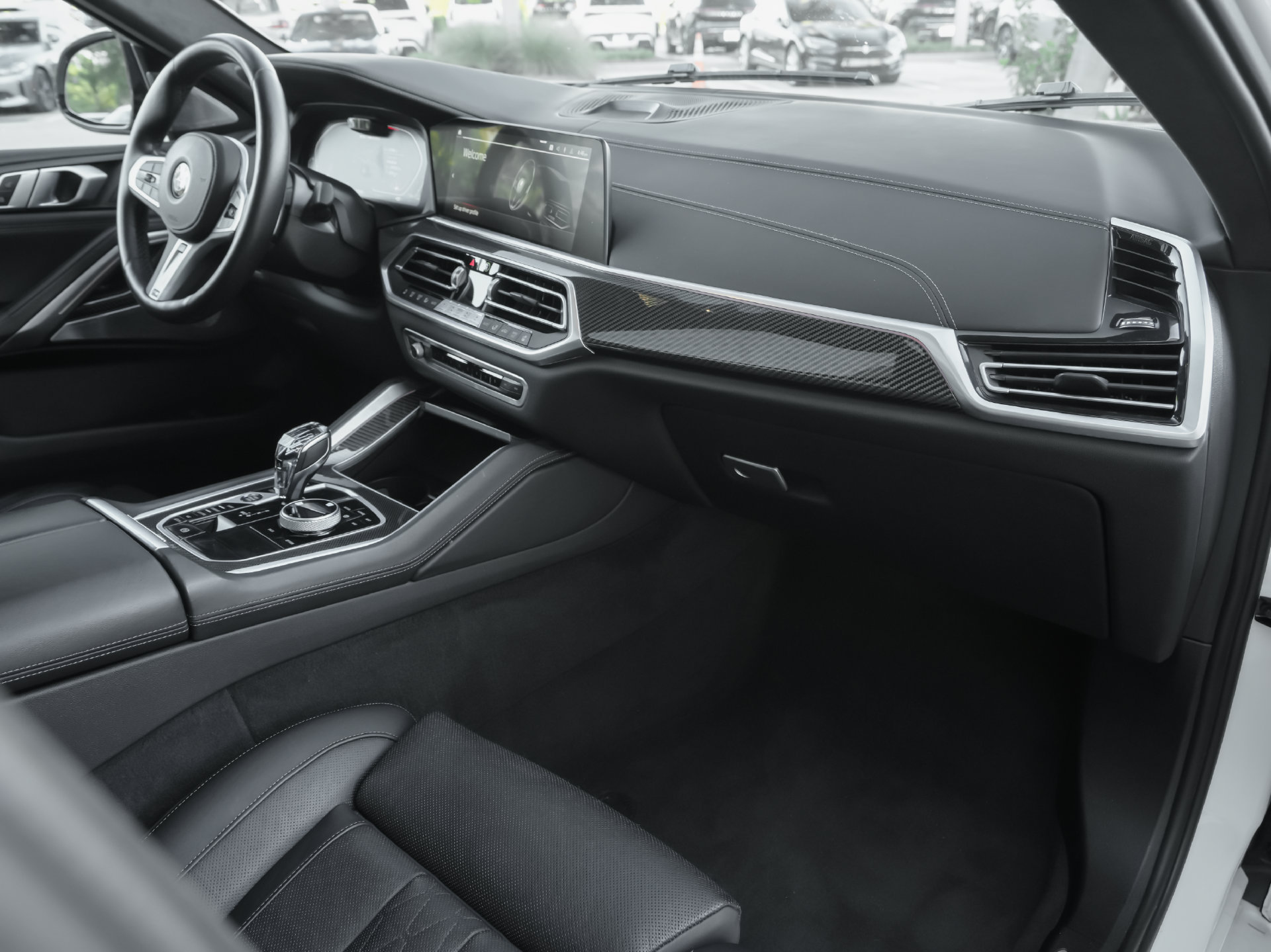 Used 2023 BMW X6 M50i w/ Executive Package AWD/4WD image 10