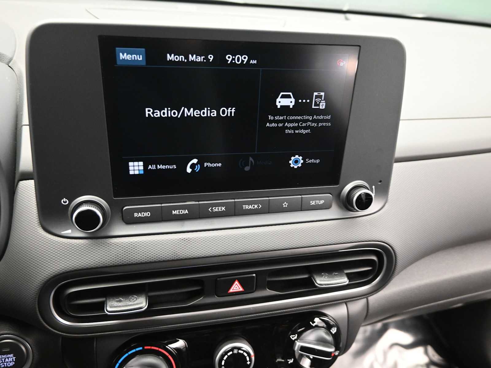 Used 2023 Hyundai Kona SEL image 17