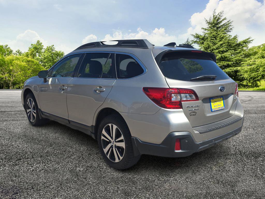 Used 2018 Subaru Outback 2.5i Limited AWD/4WD image 5
