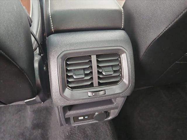 Used 2022 Volkswagen Tiguan SEL R-Line image 18