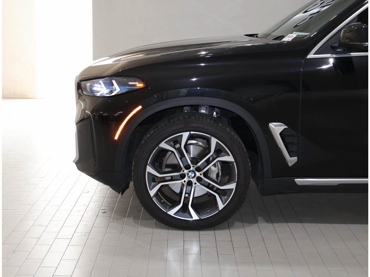 Used 2025 BMW X5 sDrive40i w/ Climate Comfort Package RWD image 4