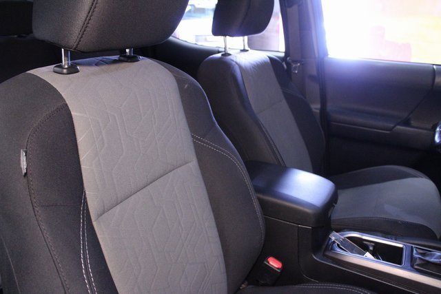 Used 2021 Toyota Tacoma TRD Sport image 11