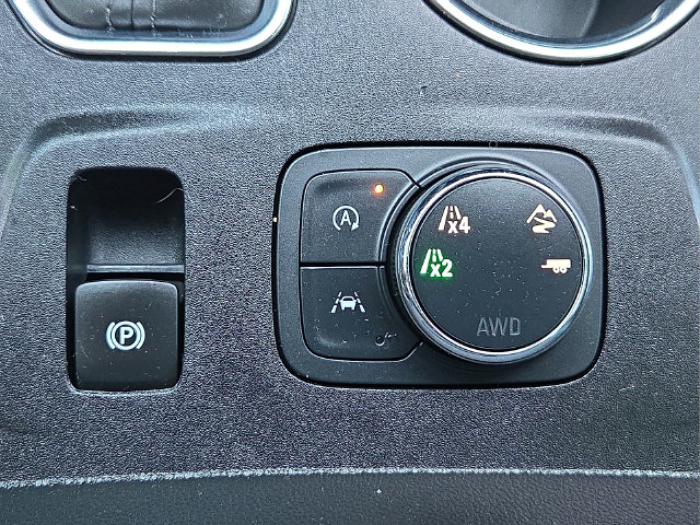 Used 2023 Chevrolet Traverse High Country AWD/4WD image 20