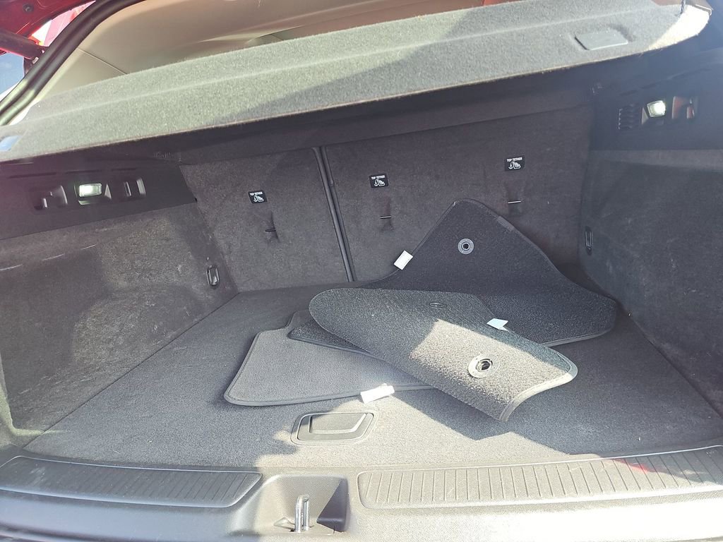 Used 2022 Buick Envision Essence w/ Technology Package II image 16