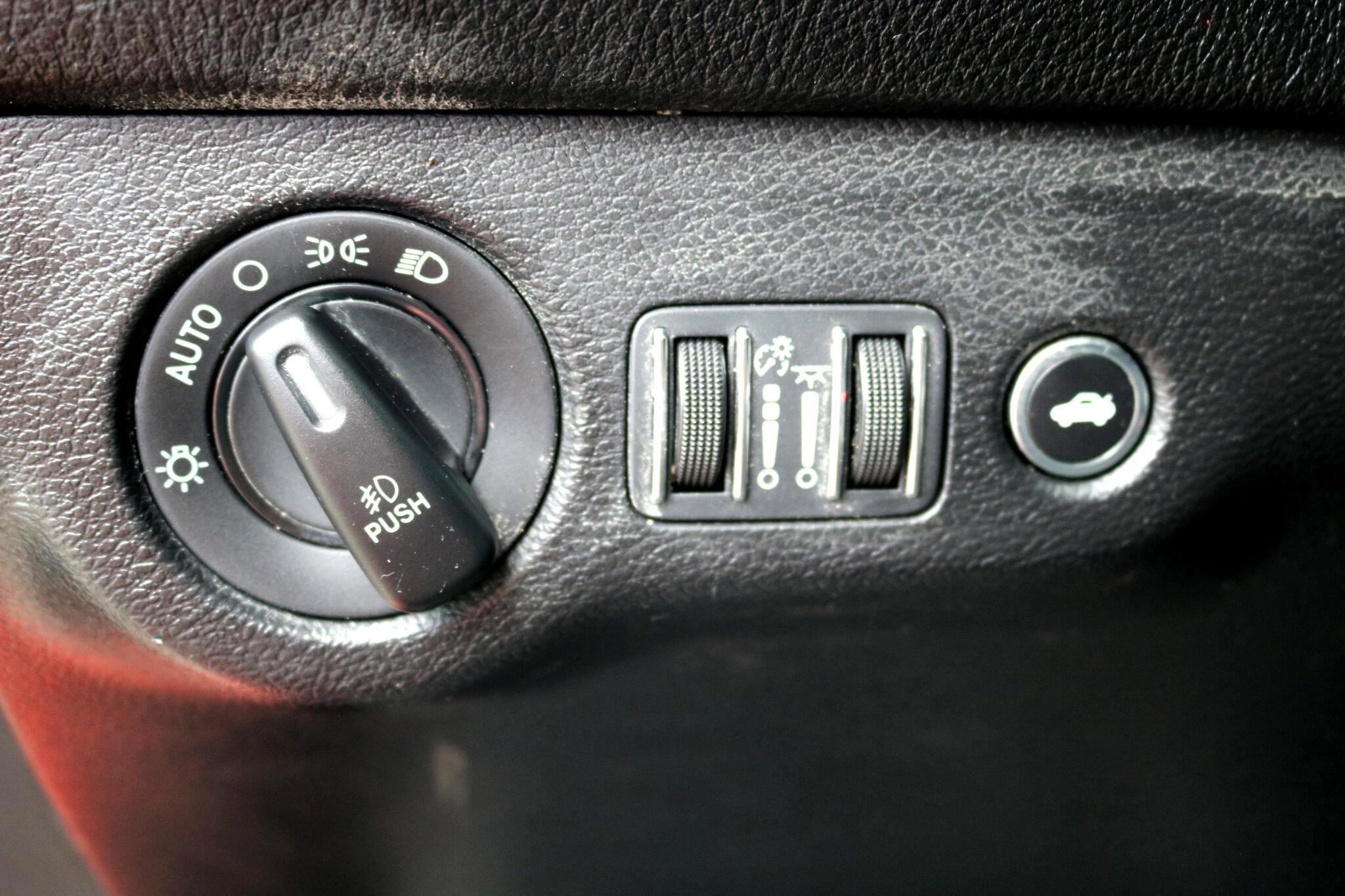 Used 2020 Dodge Challenger R/T image 25