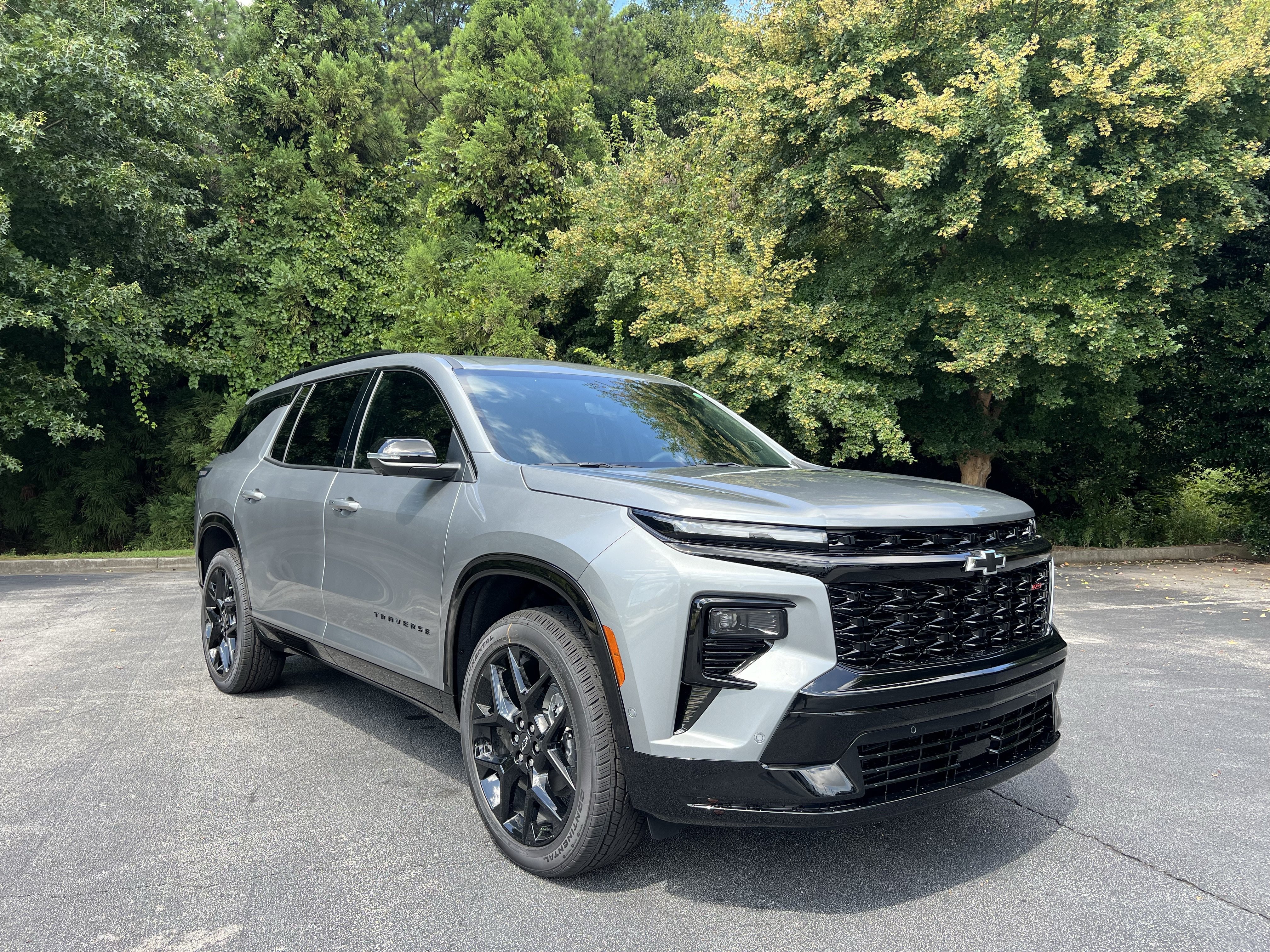 New 2026 Chevrolet Traverse RS FWD image 2