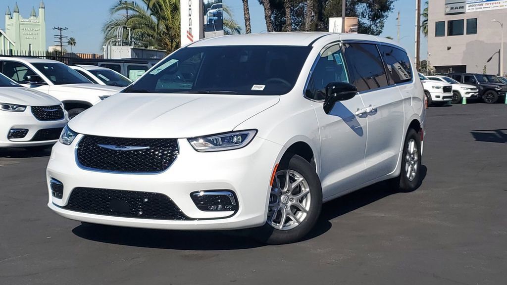 New 2026 Chrysler Pacifica Select image 33