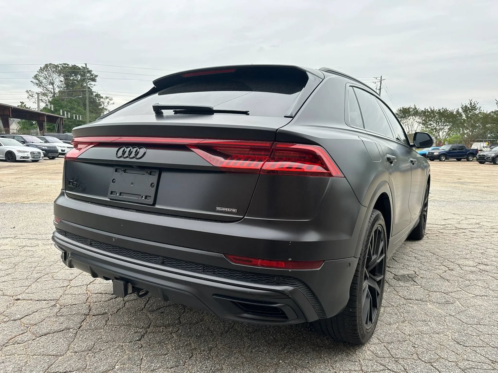 Used 2019 Audi Q8 Prestige w/ Luxury Package AWD/4WD image 6