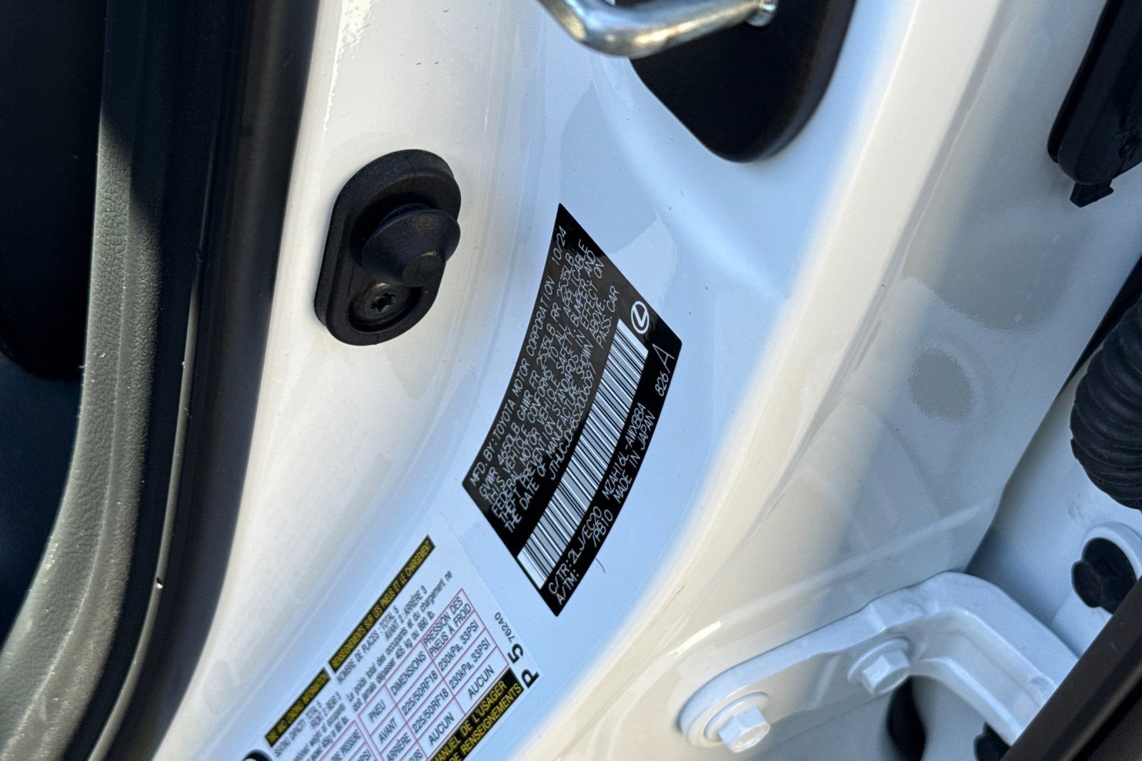 Used 2025 Lexus UX 300h AWD w/ Cold Area Package image 18